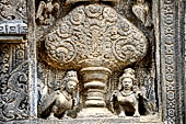 Prambanan - Candi Lara Jonggrang, kinara-kinari panels a composition of a lion with the tree of heaven and a pair of kinnara.